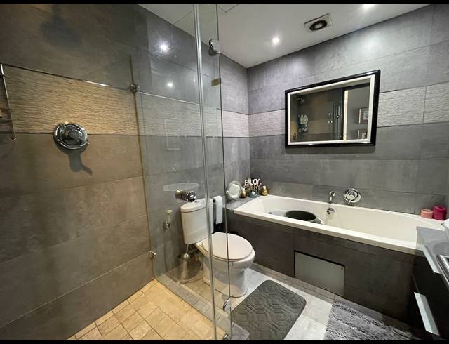 2 BEDROOM APARTMENT FOR SALE IN POINT WATERFRONT